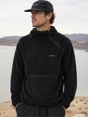 District Vision Polartec Hooded Running Midlayer Black Mens Small Performance